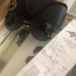 Ray ban sunglasses worn once just didn’t like
